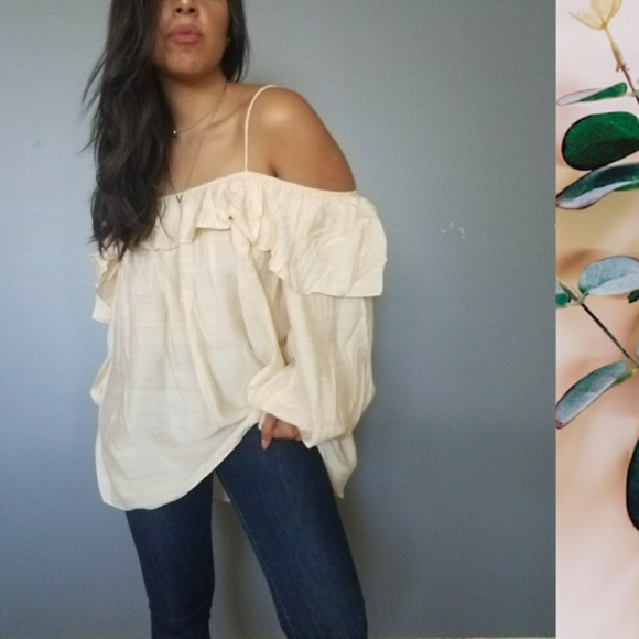 🍃LAST1🍃DE LA CREME CREAM COLD SHOULDER TUNIC TOP - Picture 2 of 7